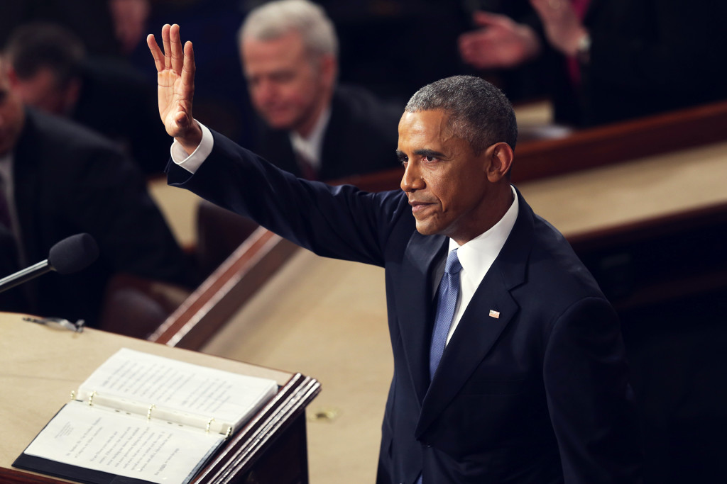 WASHINGTON, DC - JANUARY 20:  U.S. President Barack Obama waves at the conclusion of his State of the Union speech before members of Congress in the House chamber of the U.S. Capitol January 20, 2015 in Washington, DC. Obama was expected to lay out a broad agenda to including attempts to address income inequality and making it easier for Americans to afford college education and child care. (Photo by Alex Wong/Getty Images)